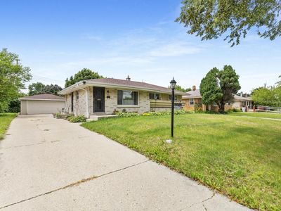 5737 N 80th STREET