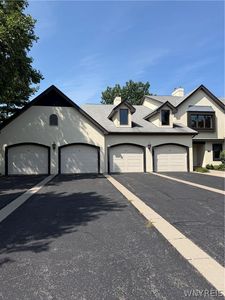 724 Northridge Dr APT 220