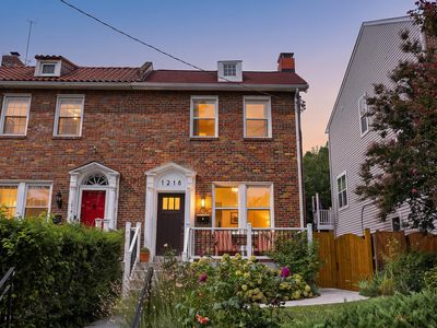 1218 Randolph St NE
