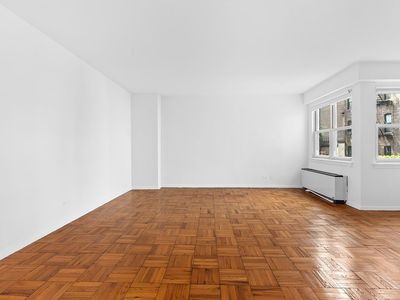 101 W 12th St APT 3Z