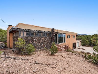 1023 Bishops Lodge Rd