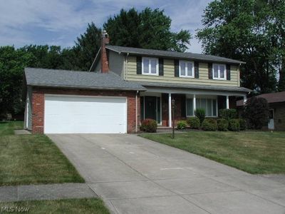 Property at 5610 Essex Dr, Seven Hills, OH