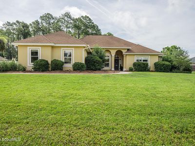159 Lakes Dr