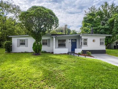 201 Hays Dr