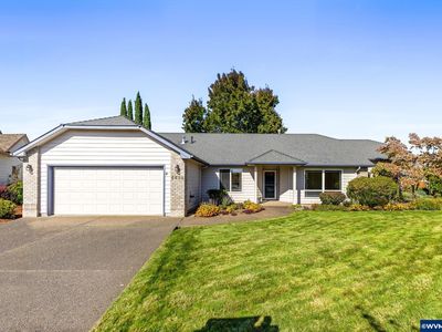 6684 Brookhollow Ct NE