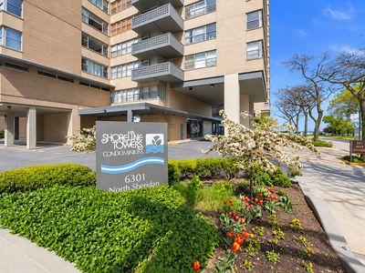 6301 N Sheridan Rd APT 4H