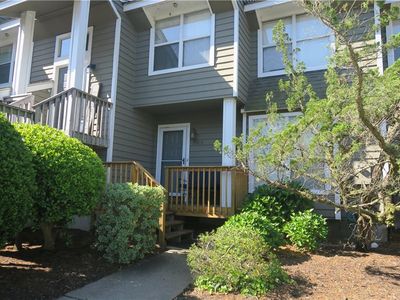 2905 Seashore Point