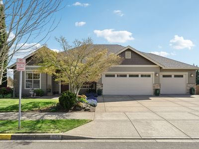 604 NW Mount Bachelor St