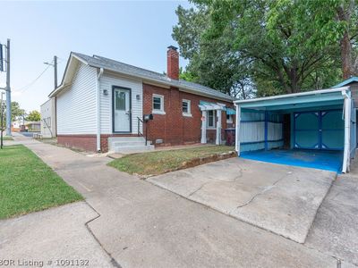 1913 Dodson Ave