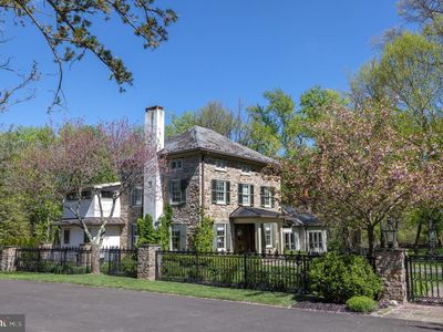 5447 Carversville Rd