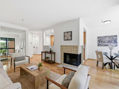 4250 El Camino Real APT B120