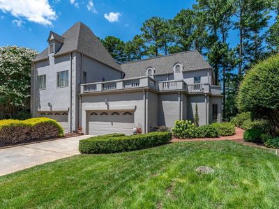 226 Castellan Dr
