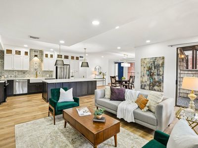 2829 Timmons Ln APT 211
