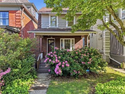 403 W Hutchinson Ave