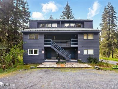 1817 Alyeska Hwy #2A