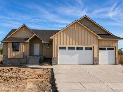 5865 N Saint Paul Ct