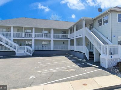 207 8th St #103C
