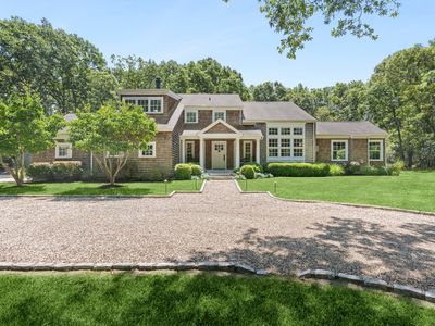 22 Spring Ln