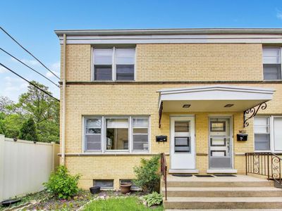 7911 North Ave APT F