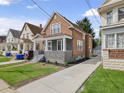 40 Benson Ave