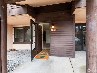 140 Summit Avenue N UNIT B2