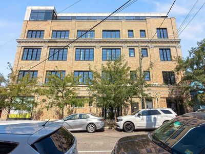 142 Charles St #204
