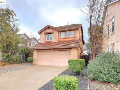 220 Whispering Oaks Ct