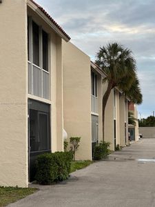 1428 SE 4th Ave APT 247