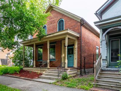 1124 W Jefferson Blvd