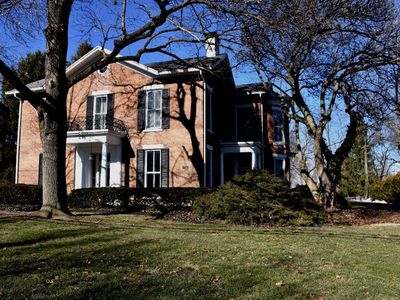 1195 W Main St