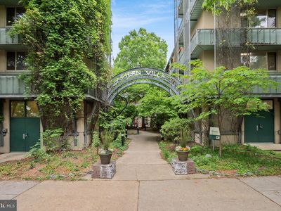 7981 Eastern Ave APT 219