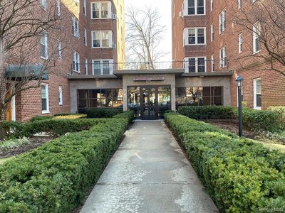 625 Gramatan Avenue #1A