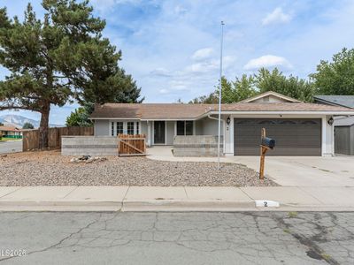 2 Hazelwood Ct