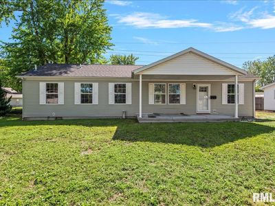 810 Country View St