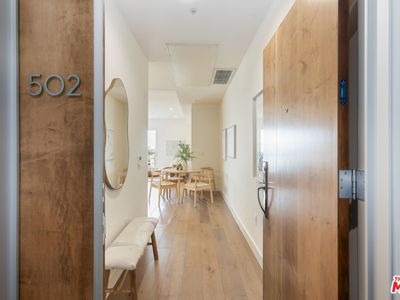 105 S Mariposa Ave APT 502