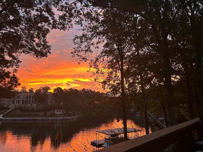 366-370 Restful Ridge Rd