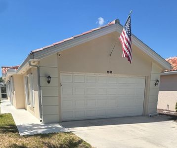 1611 SW Shady Lake Terrace