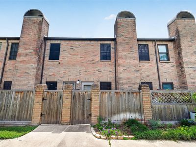 9850 Pagewood Ln APT 807