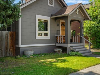 1010 W Babcock St