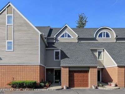 13 Franklin Pl #7B