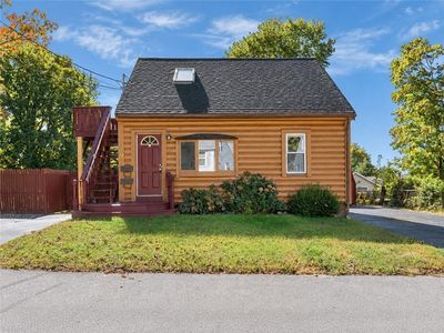 17 Padelford Ave E