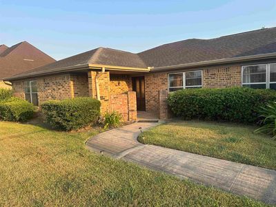 2675 Dauphine Pl