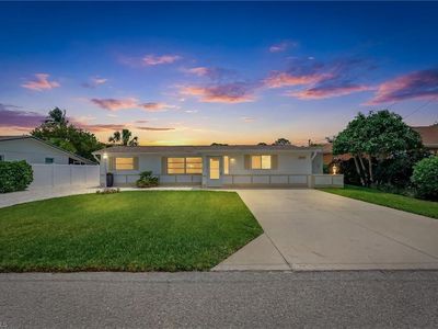 27051 Sun Aqua LN