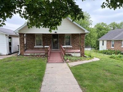 1300 John St