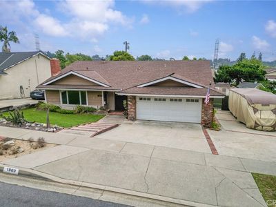 1860 Fernridge Dr