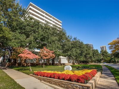 3601 Turtle Creek Blvd APT 1006