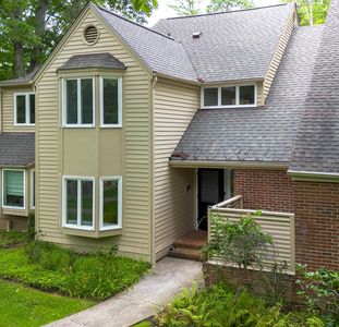 62 Deepwood Ln