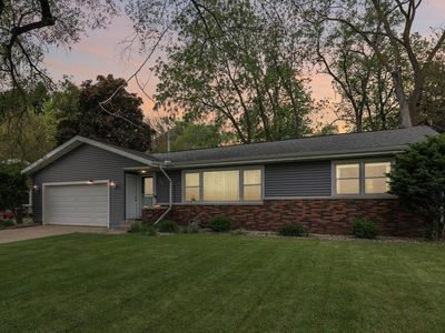105 W Slifer Street
