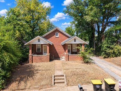 401 Kingston Ave NE