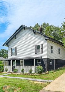 230 Temple St